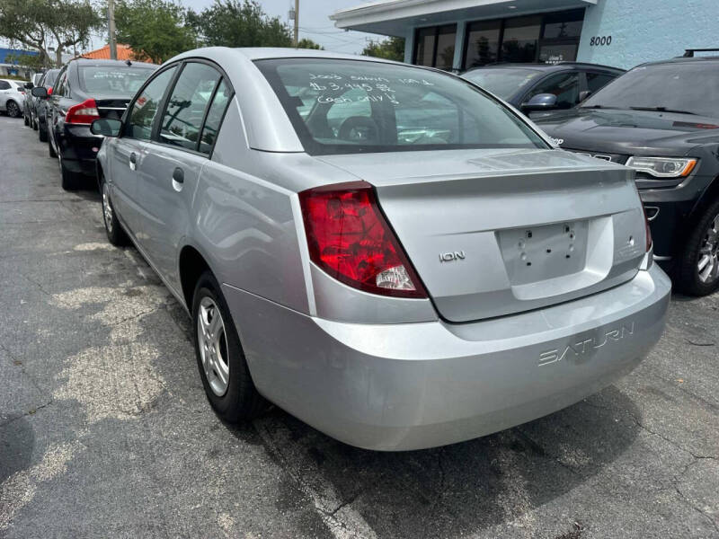 2003 Saturn Ion 1