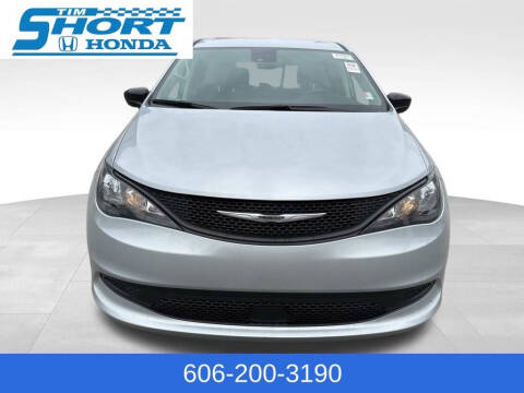 2024 Chrysler Voyager LX