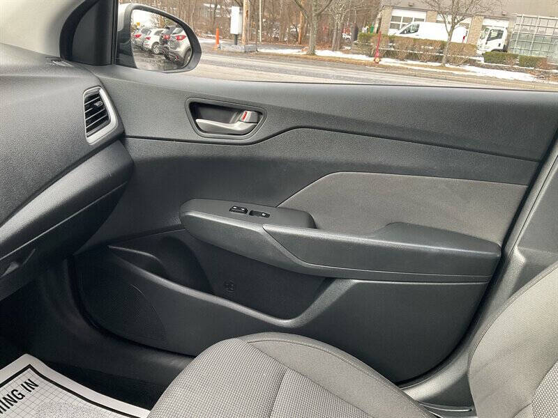 2021 Hyundai Accent SE