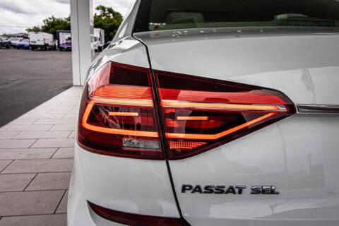 2017 Volkswagen Passat 1.8T SEL Premium