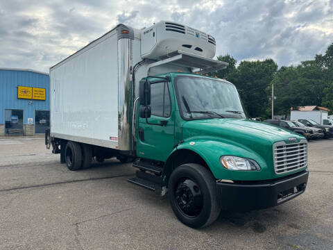 2009 Freightliner M2 106
