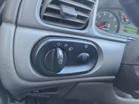 2004 Ford Taurus SES