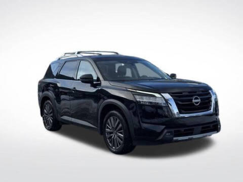 2023 Nissan Pathfinder SL