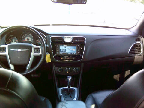 2012 Chrysler 200 Limited