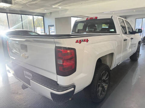 2018 Chevrolet Silverado 1500 Custom
