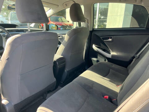 2014 Toyota Prius Five