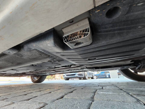 2016 Volvo XC90 T8 eAWD Momentum