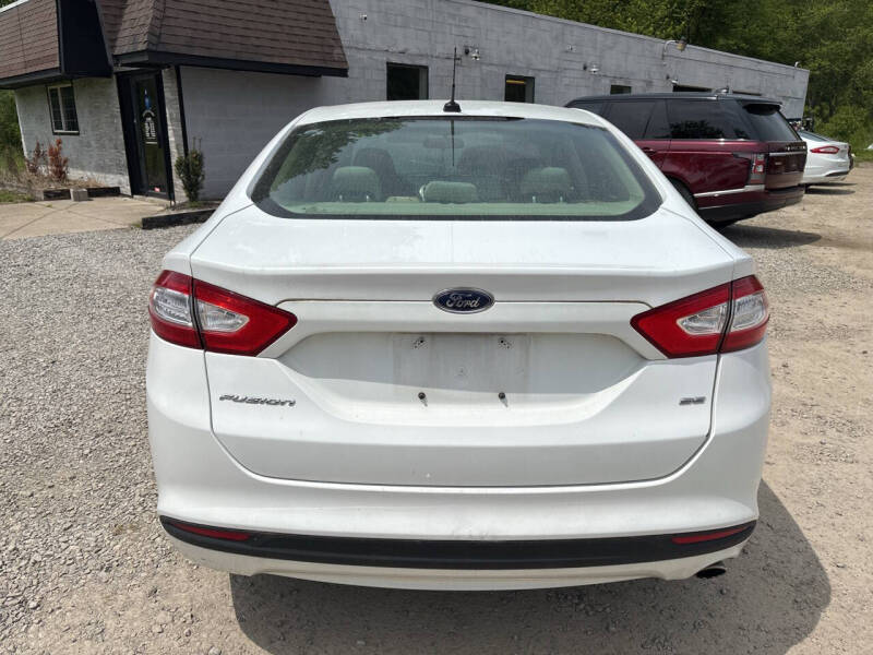2014 Ford Fusion SE