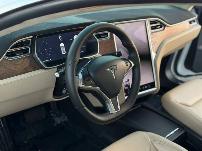 2016 Tesla Model S