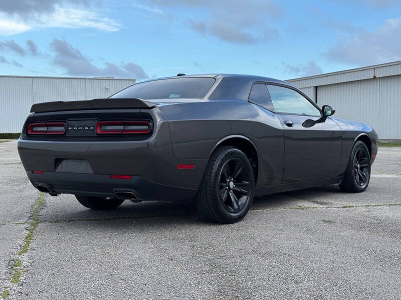 2018 Dodge Challenger SXT