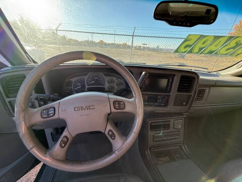 2004 GMC Yukon Denali
