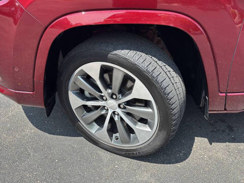 2019 Jeep Cherokee Overland