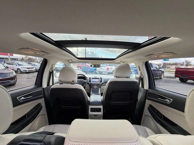 2019 Ford Edge Titanium