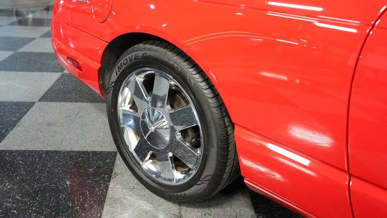 2002 Ford Thunderbird Deluxe