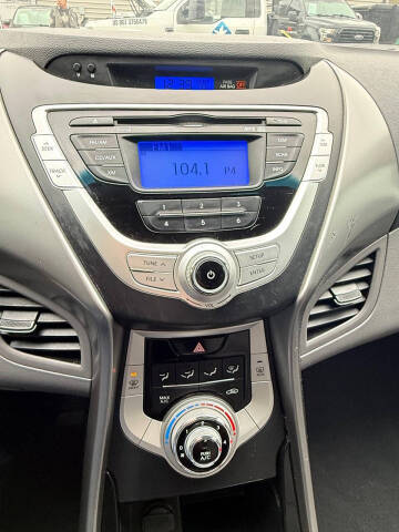 2012 Hyundai Elantra GLS