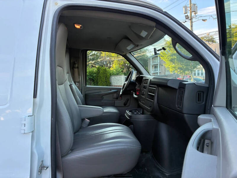 2013 Chevrolet Express 2500