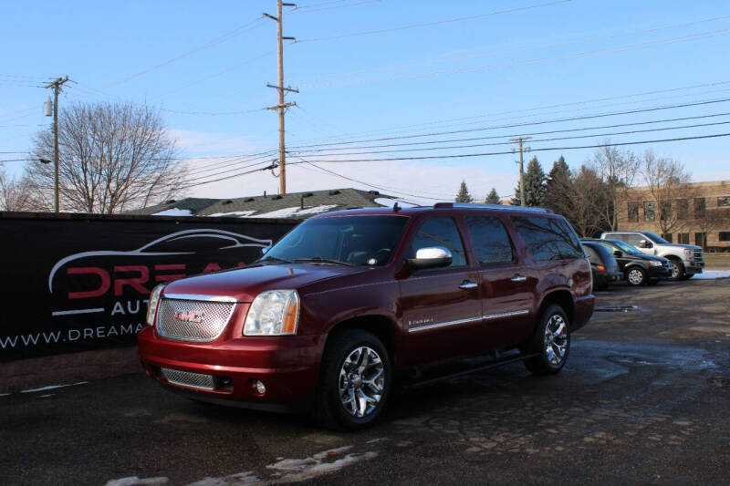 2009 GMC Yukon XL for sale at Dream Auto Group in Shelby Township MI