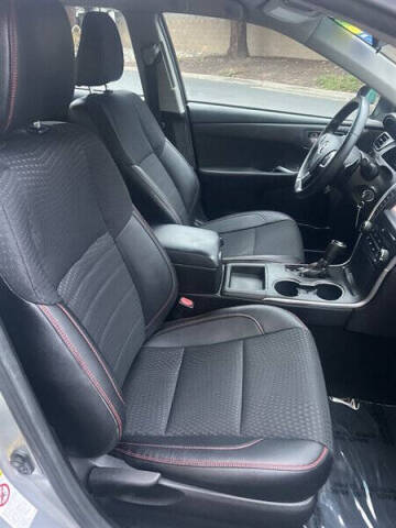 2015 Toyota Camry SE