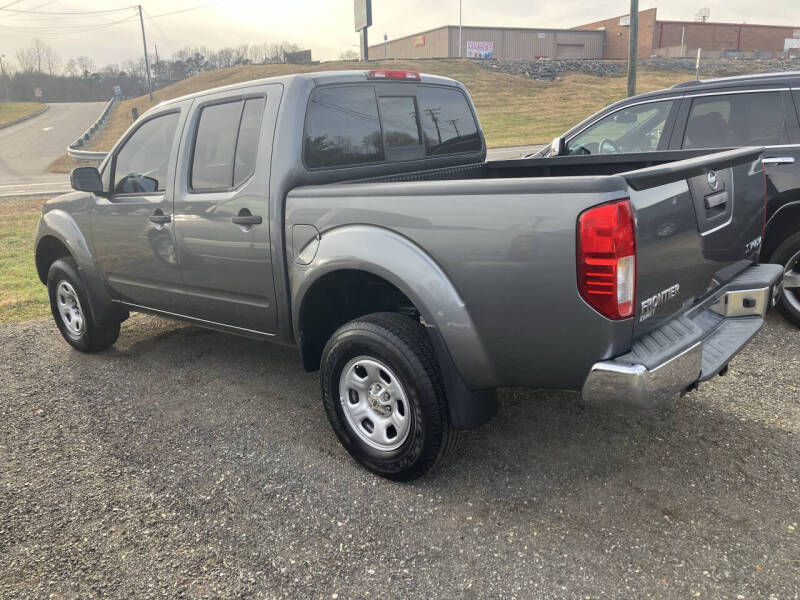 2018 Nissan Frontier SV