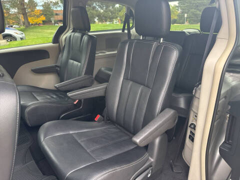 2015 Chrysler Town and Country Touring