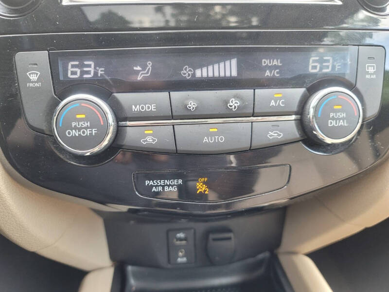 2016 Nissan Rogue SL