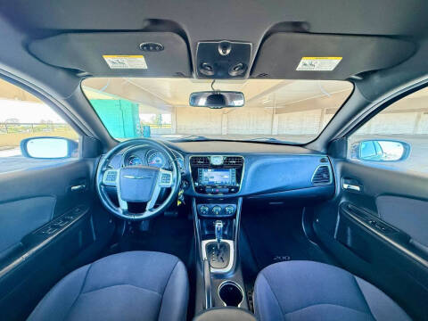 2012 Chrysler 200 Touring