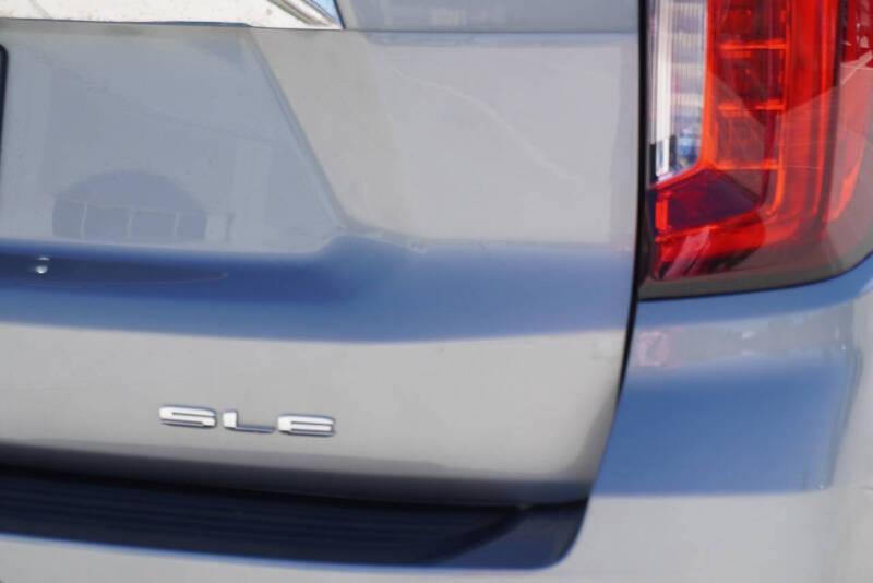 2023 GMC Yukon SLE