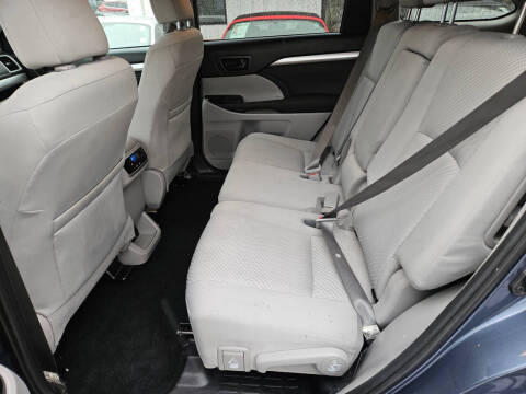 2019 Toyota Highlander LE