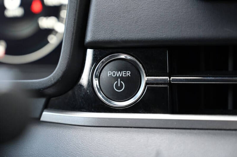 2023 Mitsubishi Outlander PHEV SEL