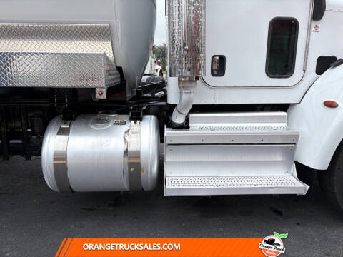 2019 Peterbilt 337