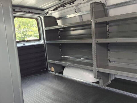 2025 Chevrolet Express 2500