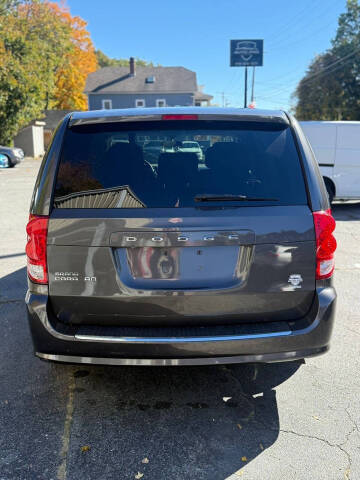 2016 Dodge Grand Caravan SE