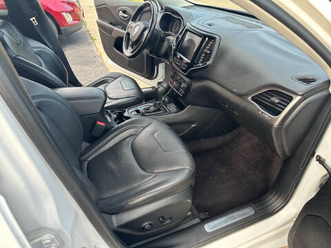 2019 Jeep Cherokee Overland