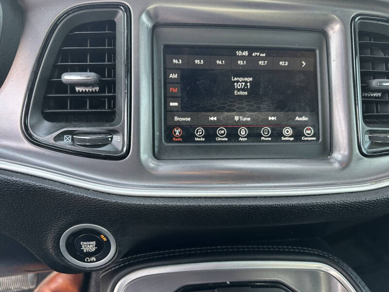 2020 Dodge Challenger SXT