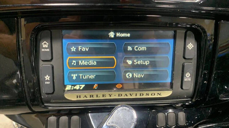 2017 Harley-Davidson Street Glide Special