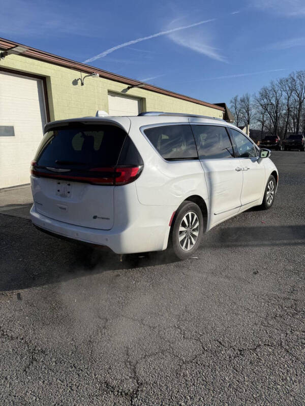 2021 Chrysler Pacifica Hybrid Limited