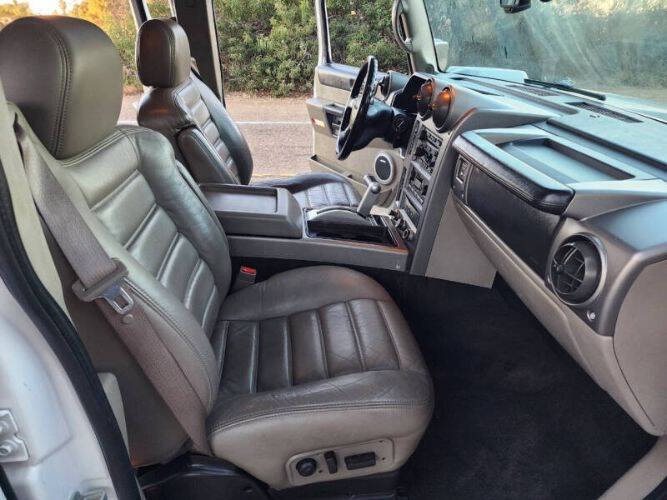 2003 HUMMER H2