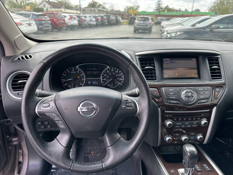 2014 Nissan Pathfinder SL