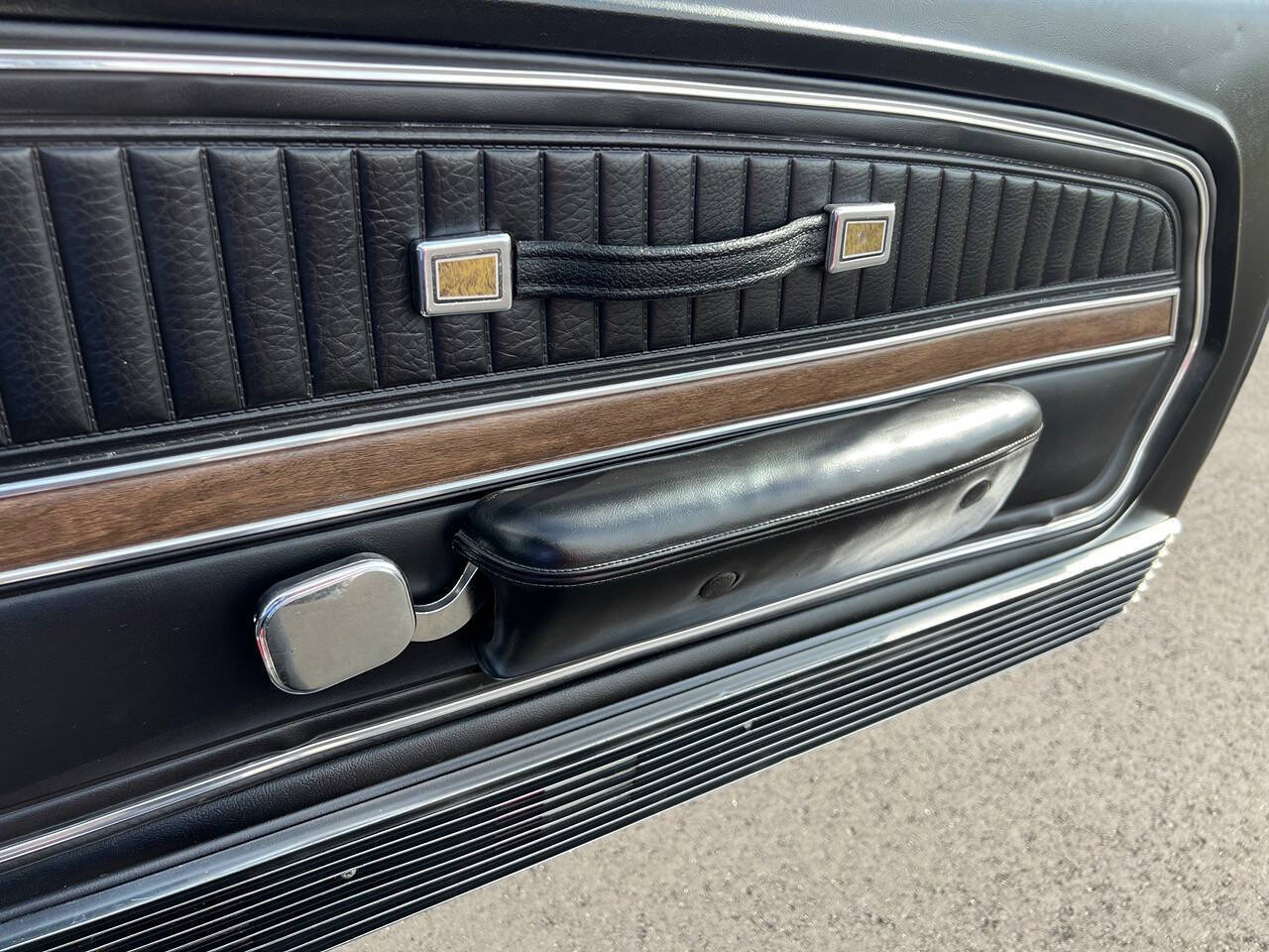 1968 Shelby GT500 35