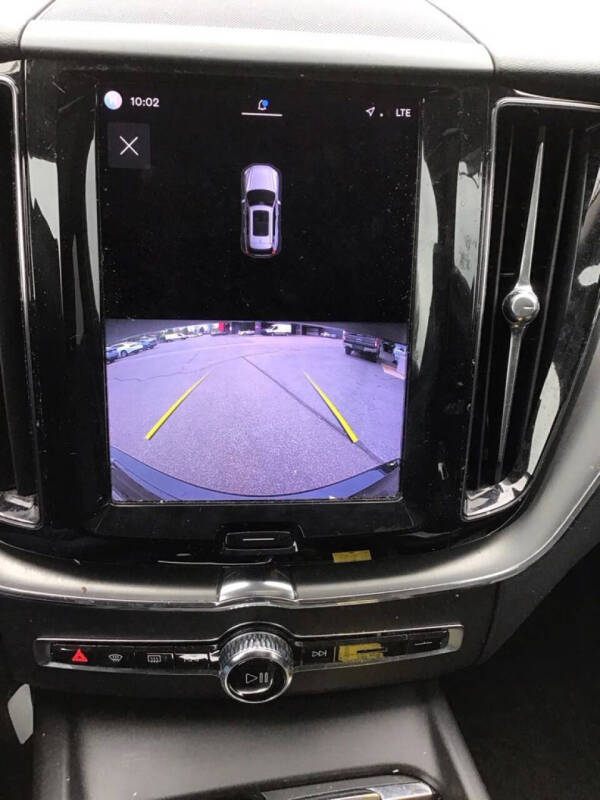 2023 Volvo XC60 B5 Core