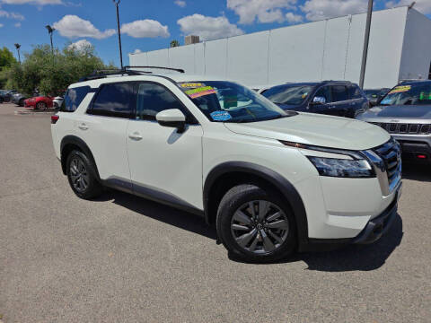2022 Nissan Pathfinder SV