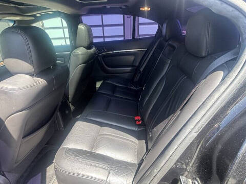 2014 Lincoln MKS