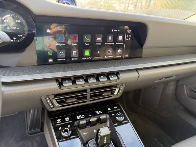 2024 Porsche 911 Carrera