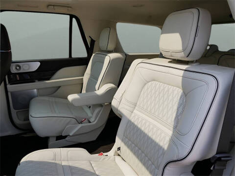 2024 Lincoln Navigator Black Label