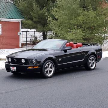 2005 Ford Mustang for sale at R & R AUTO SALES in Poughkeepsie NY
