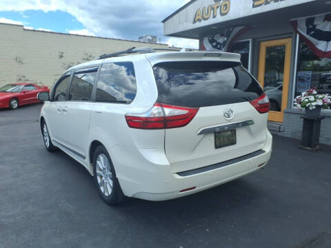 2017 Toyota Sienna Limited 7-Passenger