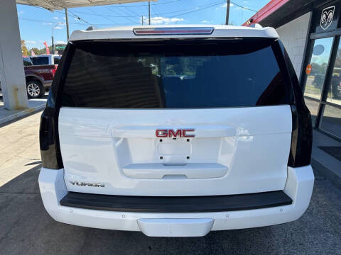 2017 GMC Yukon SLT