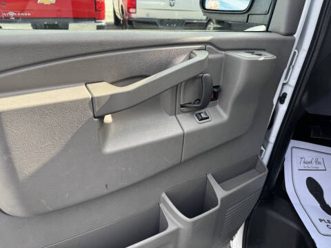 2017 Chevrolet Express LT 3500