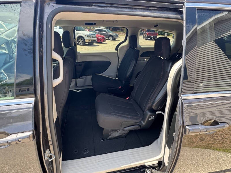 2017 Chrysler Pacifica Touring