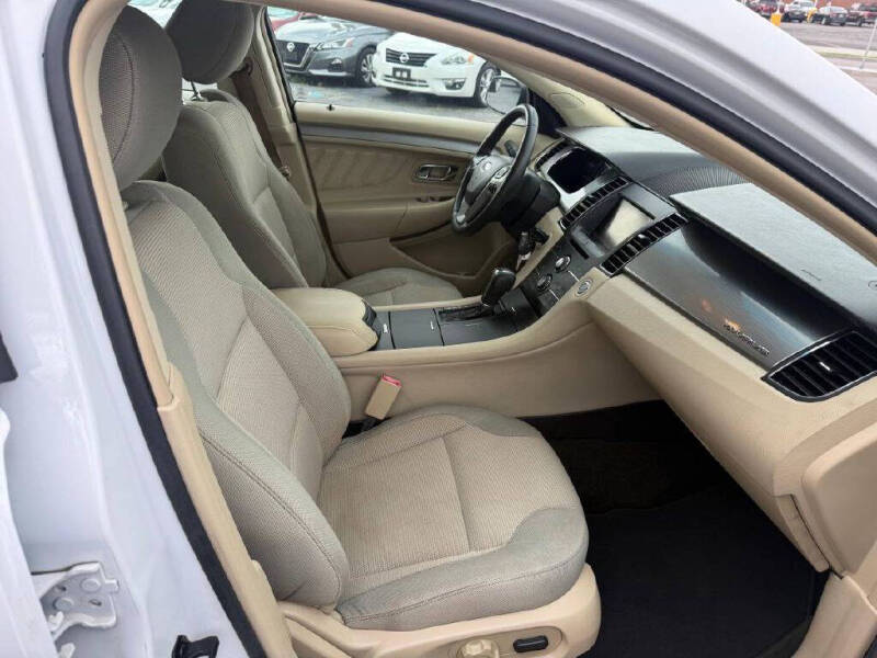 2014 Ford Taurus SEL